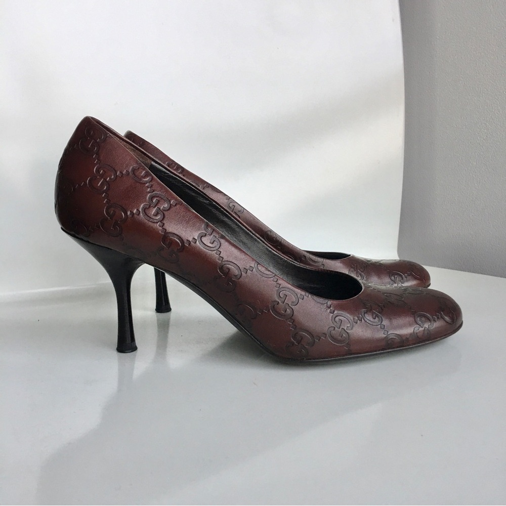 Gucci Guccissima embossed logo leather pumps 7